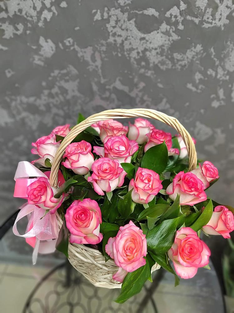 Цветочная композиция из Розы в корзине в Бабяково