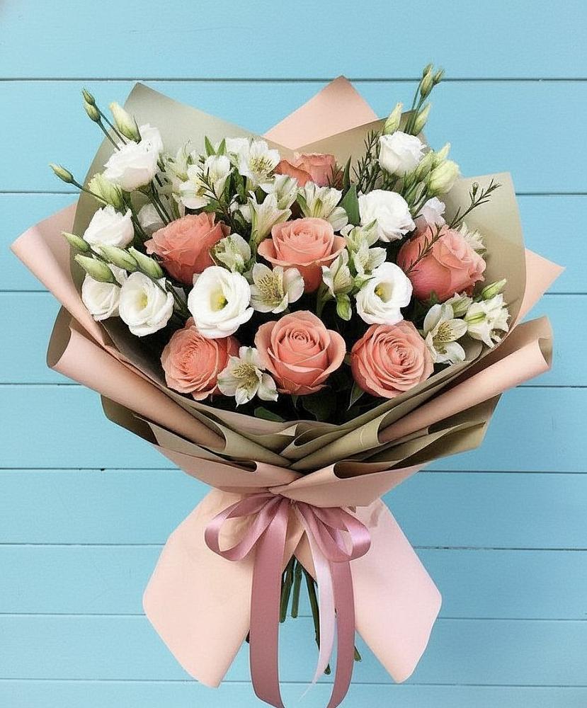 Букет цветов из: Розы, Альстромерии и Лизиантусы в Бабяково