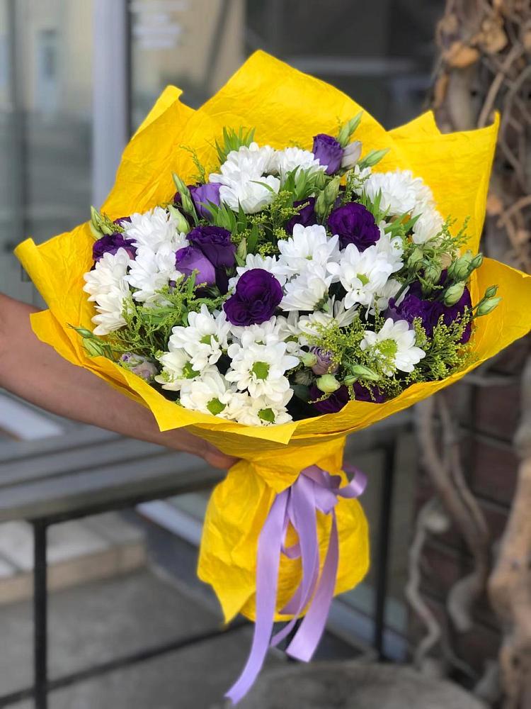 Букет цветов из: Ирисы, Хризантемы и Ромашки в Бабяково