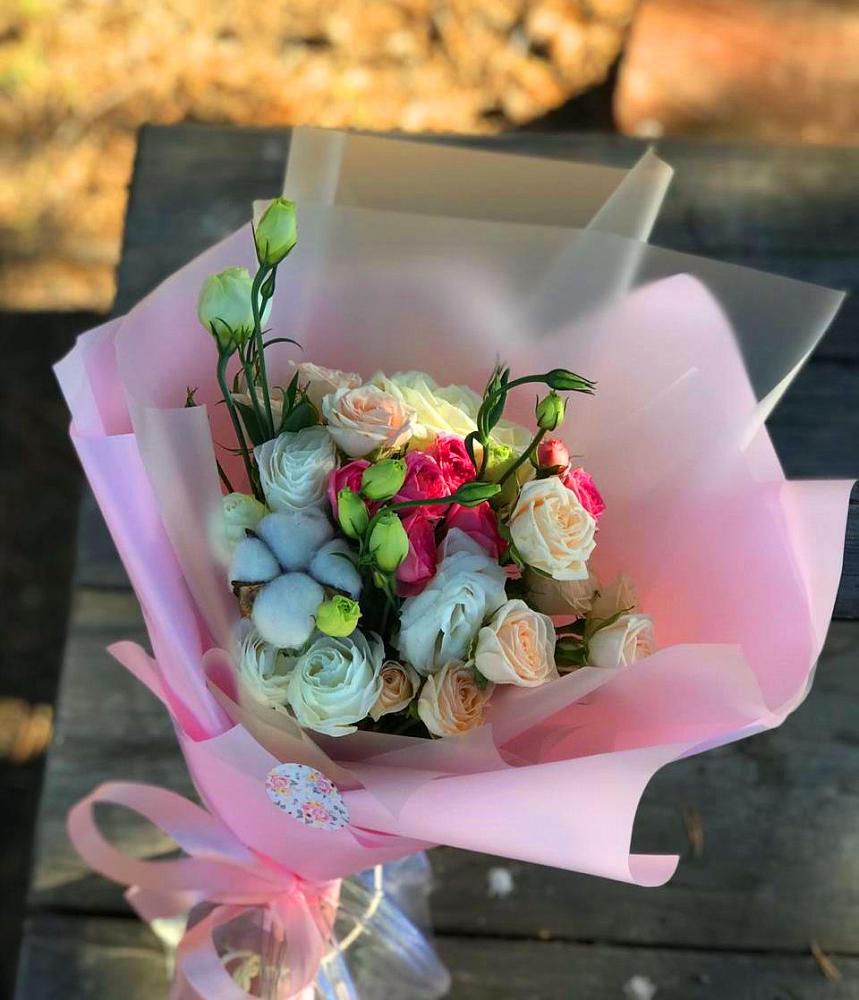 Букет цветов из: Розы и Лизиантусы в Бабяково