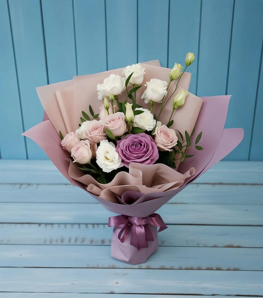 Букет цветов из: Розы и Лизиантусы в Бабяково